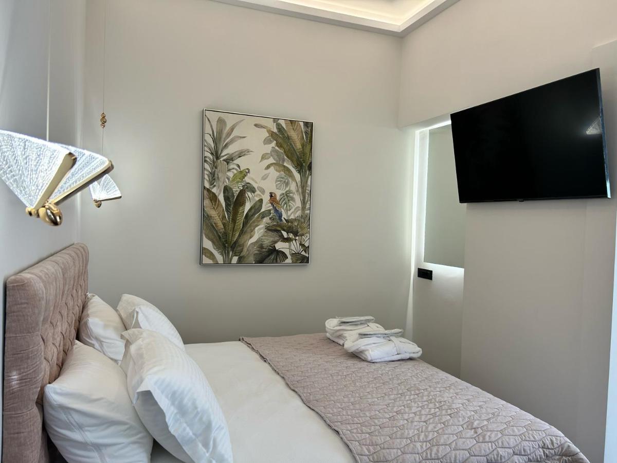 Jensen Luxury Suites Rhodes City 外观 照片