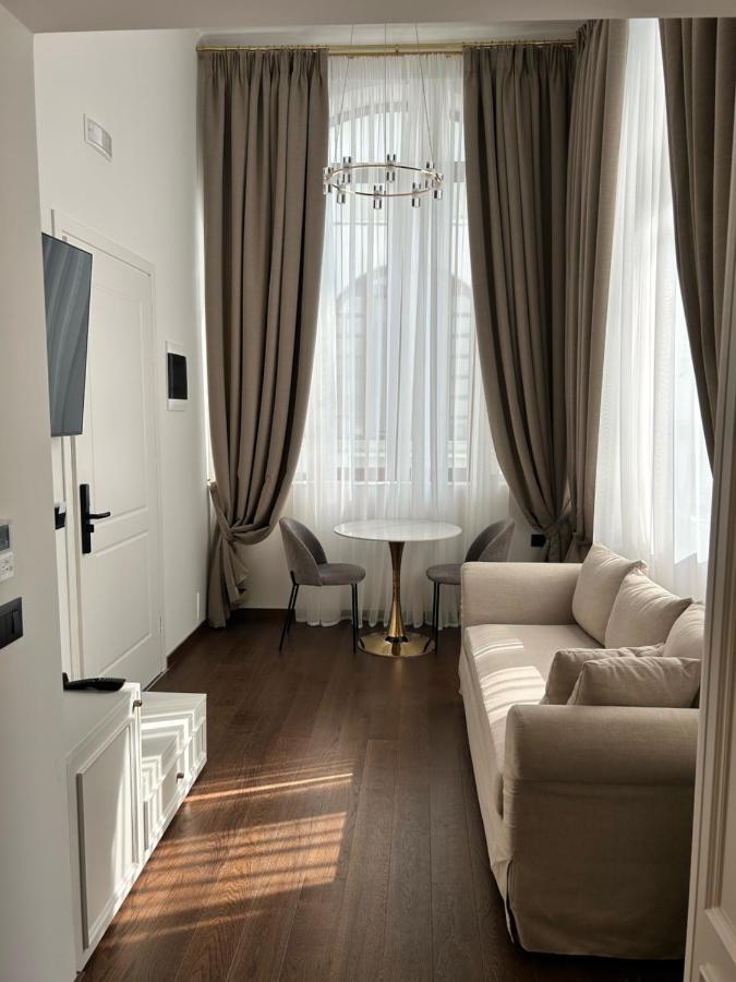 Jensen Luxury Suites Rhodes City 外观 照片