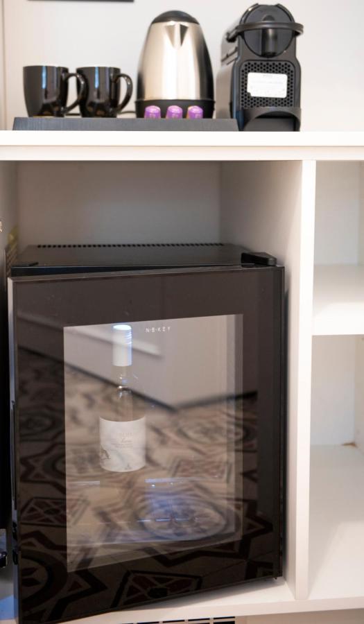 Jensen Luxury Suites Rhodes City 外观 照片