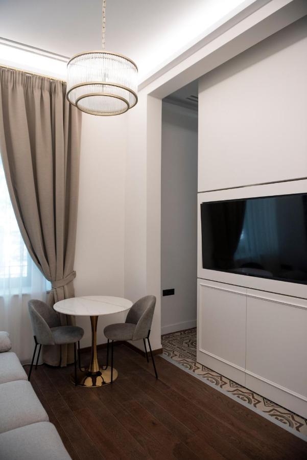 Jensen Luxury Suites Rhodes City 外观 照片