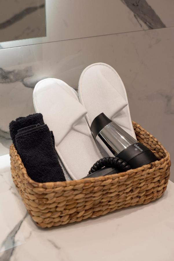 Jensen Luxury Suites Rhodes City 外观 照片
