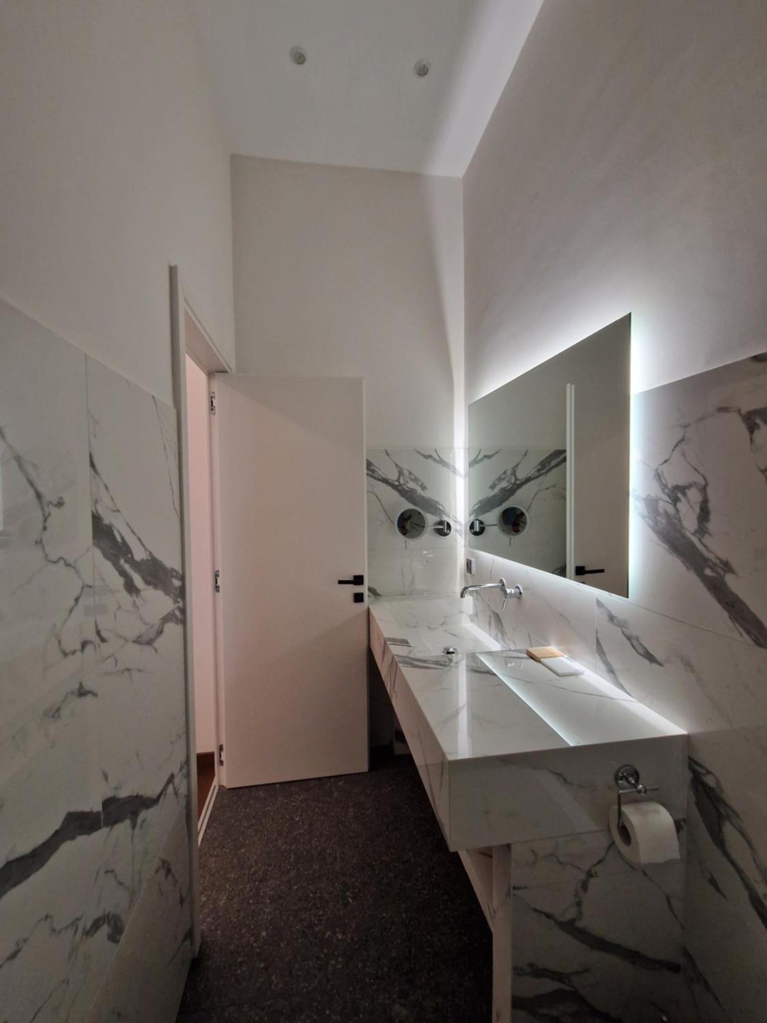Jensen Luxury Suites Rhodes City 外观 照片