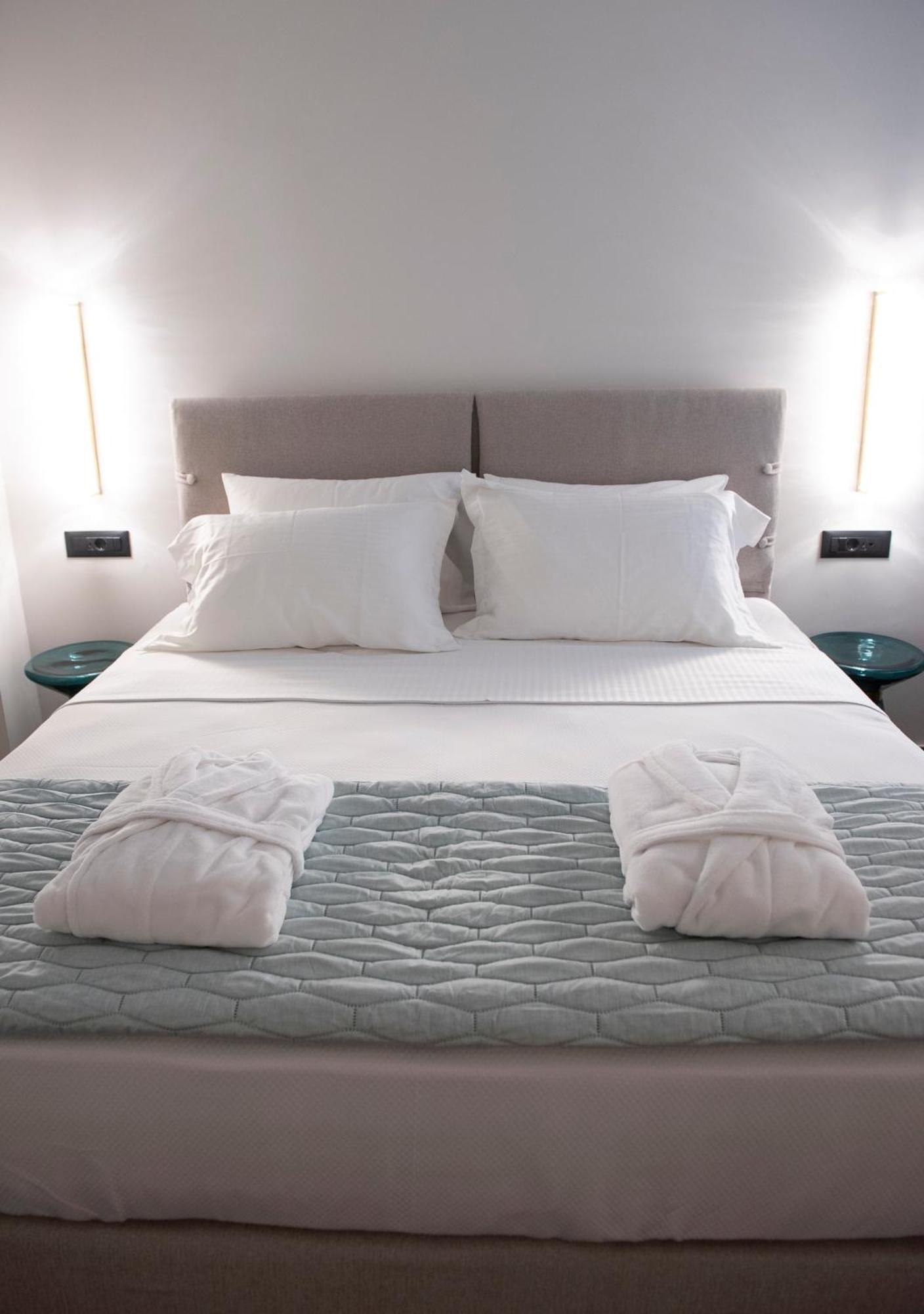 Jensen Luxury Suites Rhodes City 外观 照片